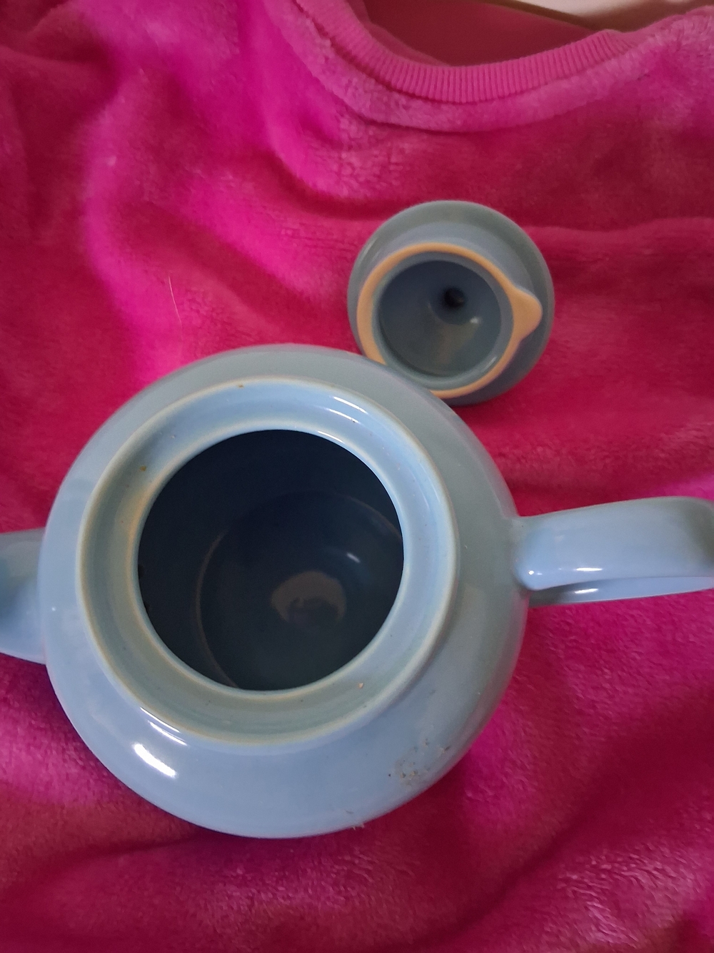 Glossy Light Blue Ceramic Teapot - Picture 6 of 7